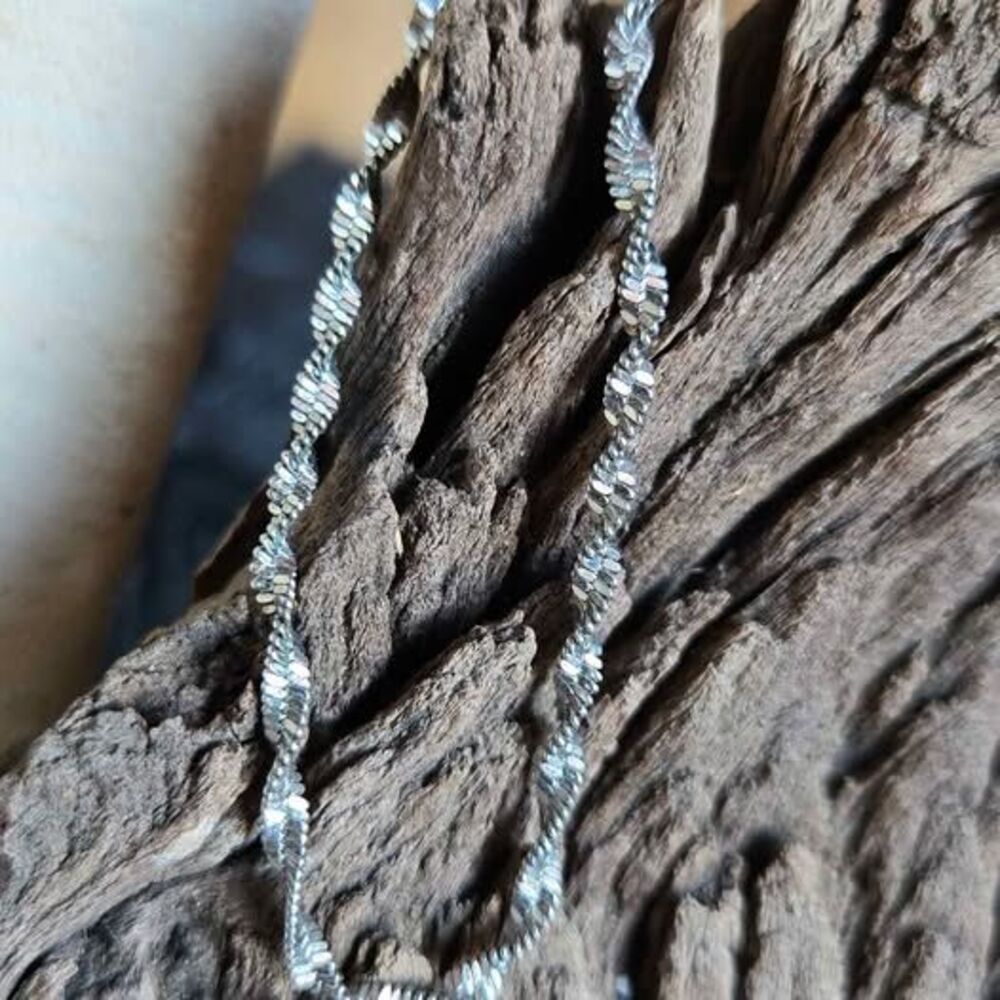 Silver-Tone Twisted Rope Chain Bracelet – Approx. 5¼ Inches